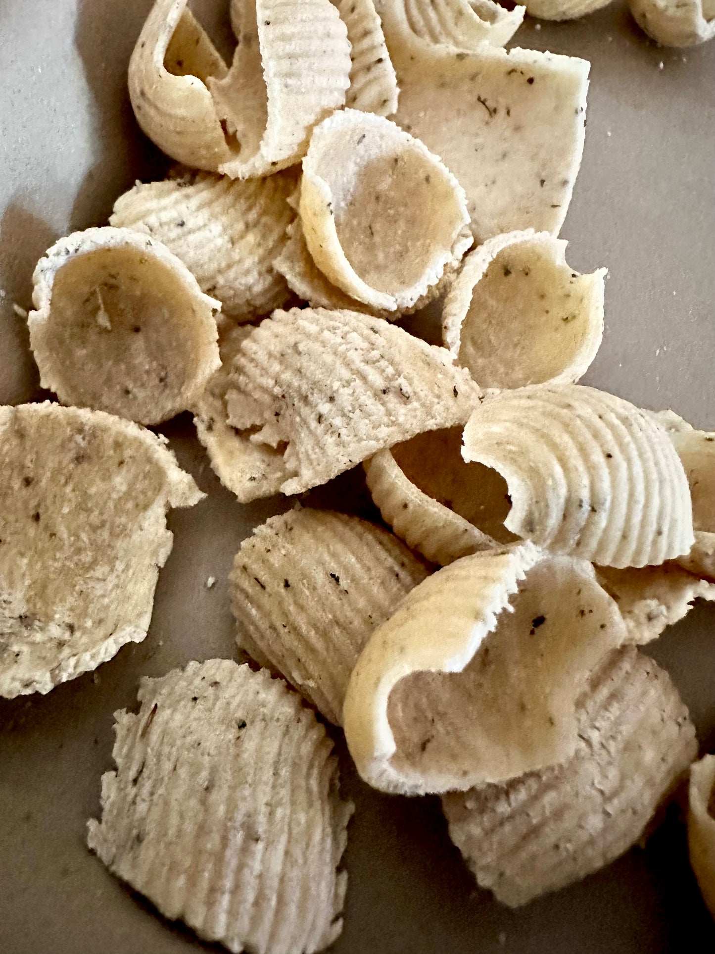 Garlic & Basil Shells